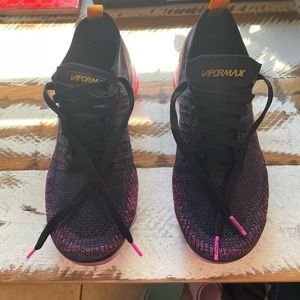 Nike vapor max size 9 shoe